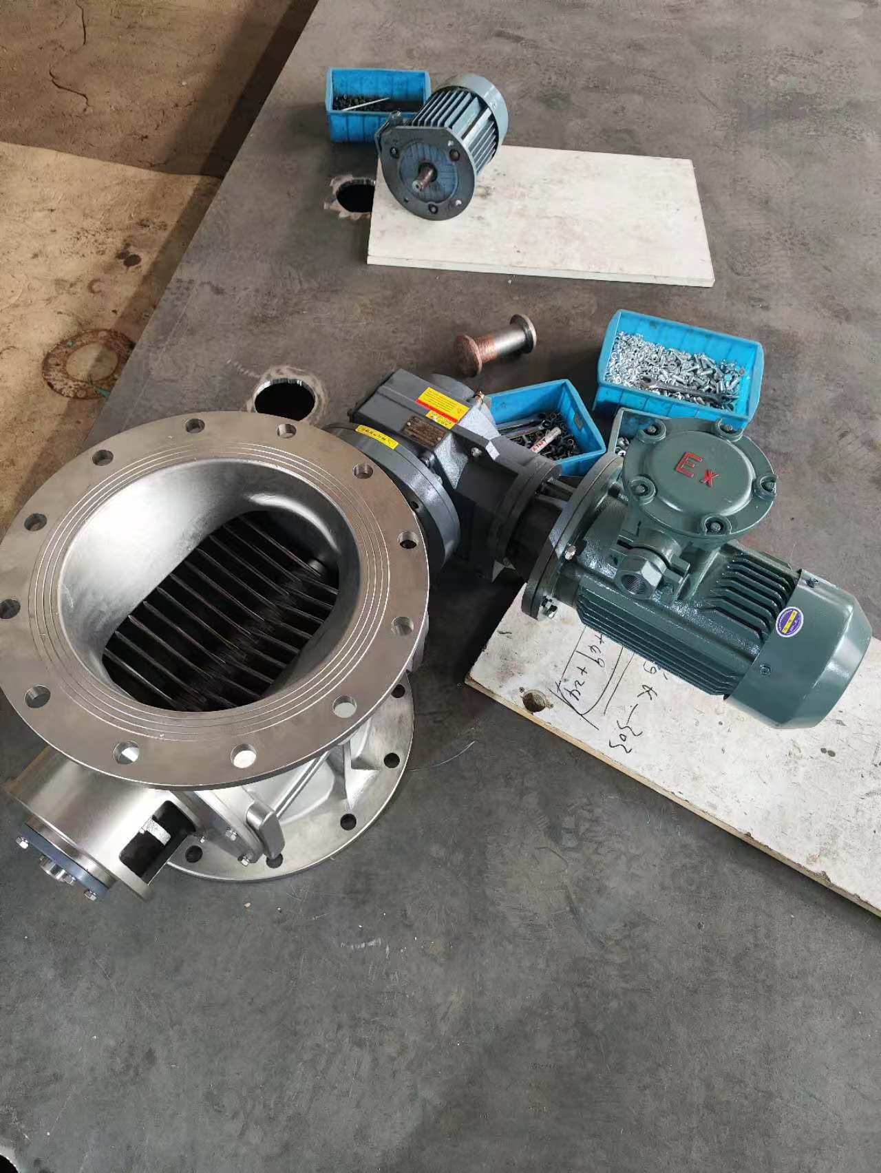 不銹鋼破碎關(guān)風(fēng)機